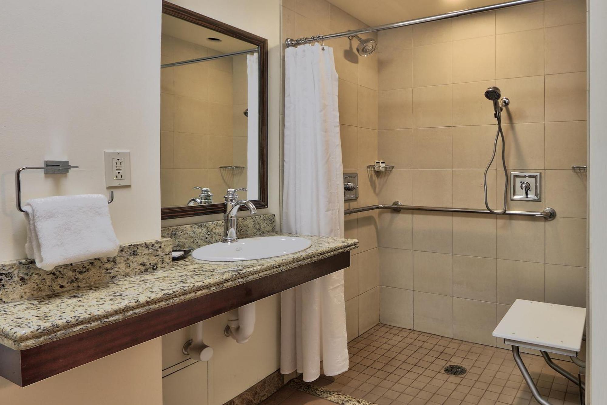 Sheraton Albuquerque Uptown By Marriott Room photo